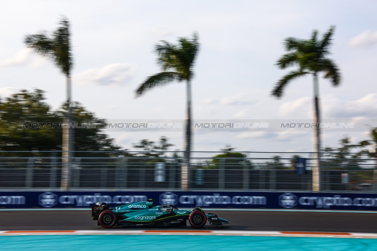 GP MIAMI, Fernando Alonso (ESP), Aston Martin Racing 
05.05.2023. Formula 1 World Championship, Rd 5, Miami Grand Prix, Miami, Florida, USA, Practice Day.
- www.xpbimages.com, EMail: requests@xpbimages.com ¬© Copyright: Charniaux / XPB Images