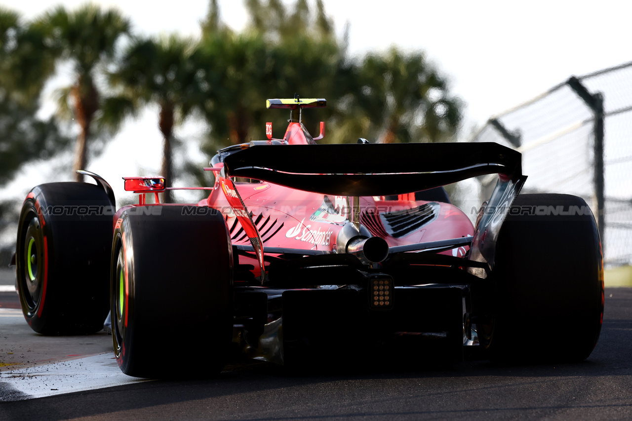 GP MIAMI, Carlos Sainz Jr (ESP) Ferrari SF-23.

05.05.2023. Formula 1 World Championship, Rd 5, Miami Grand Prix, Miami, Florida, USA, Practice Day.

 - www.xpbimages.com, EMail: requests@xpbimages.com ¬© Copyright: Coates / XPB Images