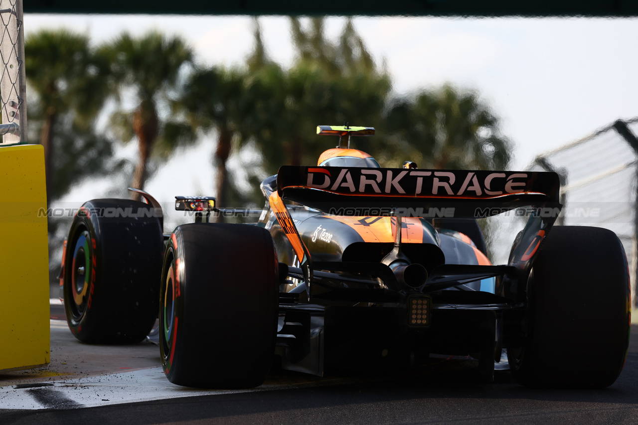 GP MIAMI, Lando Norris (GBR) McLaren MCL60.

05.05.2023. Formula 1 World Championship, Rd 5, Miami Grand Prix, Miami, Florida, USA, Practice Day.

 - www.xpbimages.com, EMail: requests@xpbimages.com ¬© Copyright: Coates / XPB Images