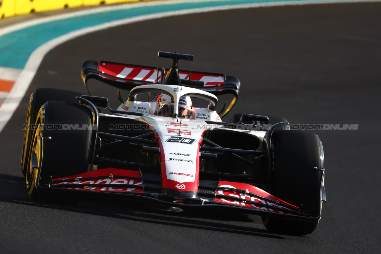 GP MIAMI, Kevin Magnussen (DEN) Haas VF-23.

05.05.2023. Formula 1 World Championship, Rd 5, Miami Grand Prix, Miami, Florida, USA, Practice Day.

 - www.xpbimages.com, EMail: requests@xpbimages.com ¬© Copyright: Coates / XPB Images
