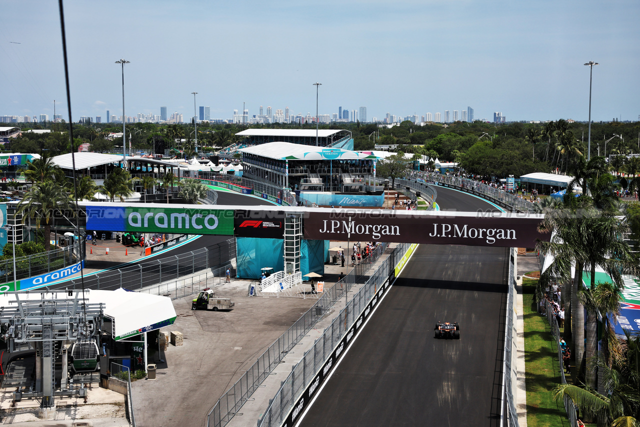 GP MIAMI, Oscar Piastri (AUS) McLaren MCL60.

05.05.2023. Formula 1 World Championship, Rd 5, Miami Grand Prix, Miami, Florida, USA, Practice Day.

- www.xpbimages.com, EMail: requests@xpbimages.com ¬© Copyright: Moy / XPB Images