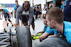 GP MIAMI, Miami Dolphins players with Williams Racing.
05.05.2023. Formula 1 World Championship, Rd 5, Miami Grand Prix, Miami, Florida, USA, Practice Day.
- www.xpbimages.com, EMail: requests@xpbimages.com ¬© Copyright: Bearne / XPB Images