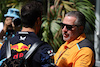 GP MIAMI, Zak Brown (USA) McLaren Executive Director with Daniel Ricciardo (AUS) Red Bull Racing Reserve e Third Driver.
05.05.2023. Formula 1 World Championship, Rd 5, Miami Grand Prix, Miami, Florida, USA, Practice Day.
- www.xpbimages.com, EMail: requests@xpbimages.com ¬© Copyright: Moy / XPB Images