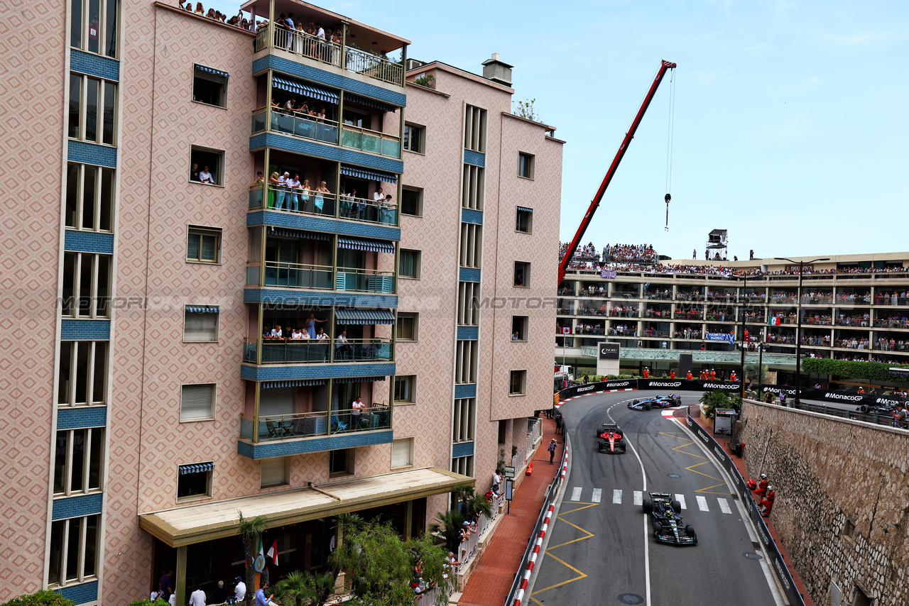 GP MONACO, Lewis Hamilton (GBR) Mercedes AMG F1 W14.

28.05.2023. Formula 1 World Championship, Rd 7, Monaco Grand Prix, Monte Carlo, Monaco, Gara Day.

 - www.xpbimages.com, EMail: requests@xpbimages.com ¬© Copyright: Coates / XPB Images