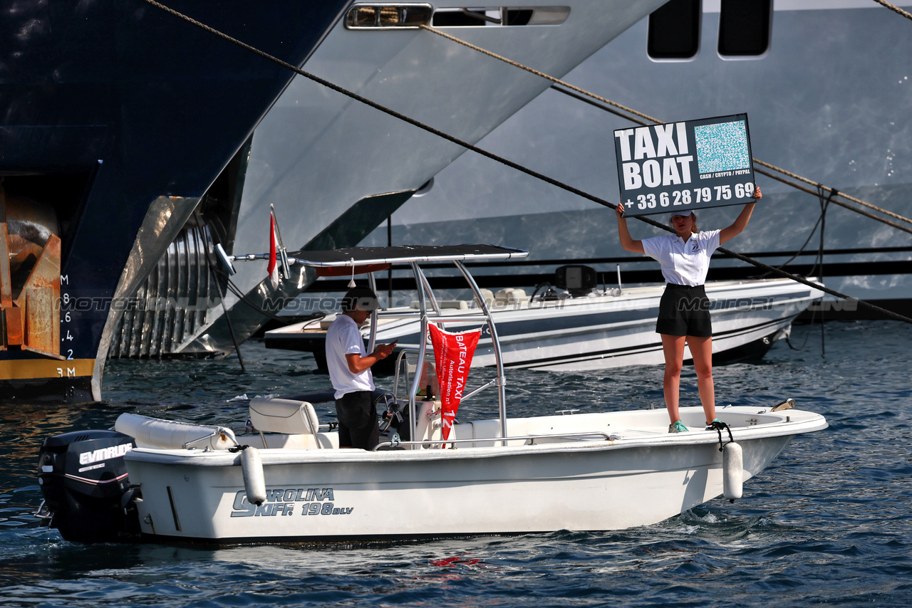 GP MONACO, Boats in the scenic Monaco Harbour.

28.05.2023. Formula 1 World Championship, Rd 7, Monaco Grand Prix, Monte Carlo, Monaco, Gara Day.

 - www.xpbimages.com, EMail: requests@xpbimages.com ¬© Copyright: Coates / XPB Images