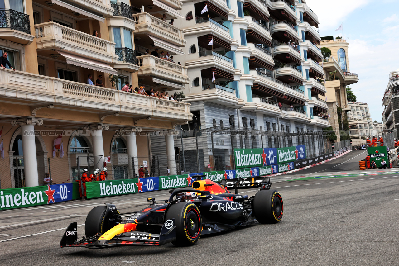 GP MONACO, Max Verstappen (NLD) Red Bull Racing RB19.

28.05.2023. Formula 1 World Championship, Rd 7, Monaco Grand Prix, Monte Carlo, Monaco, Gara Day.

- www.xpbimages.com, EMail: requests@xpbimages.com ¬© Copyright: Bearne / XPB Images