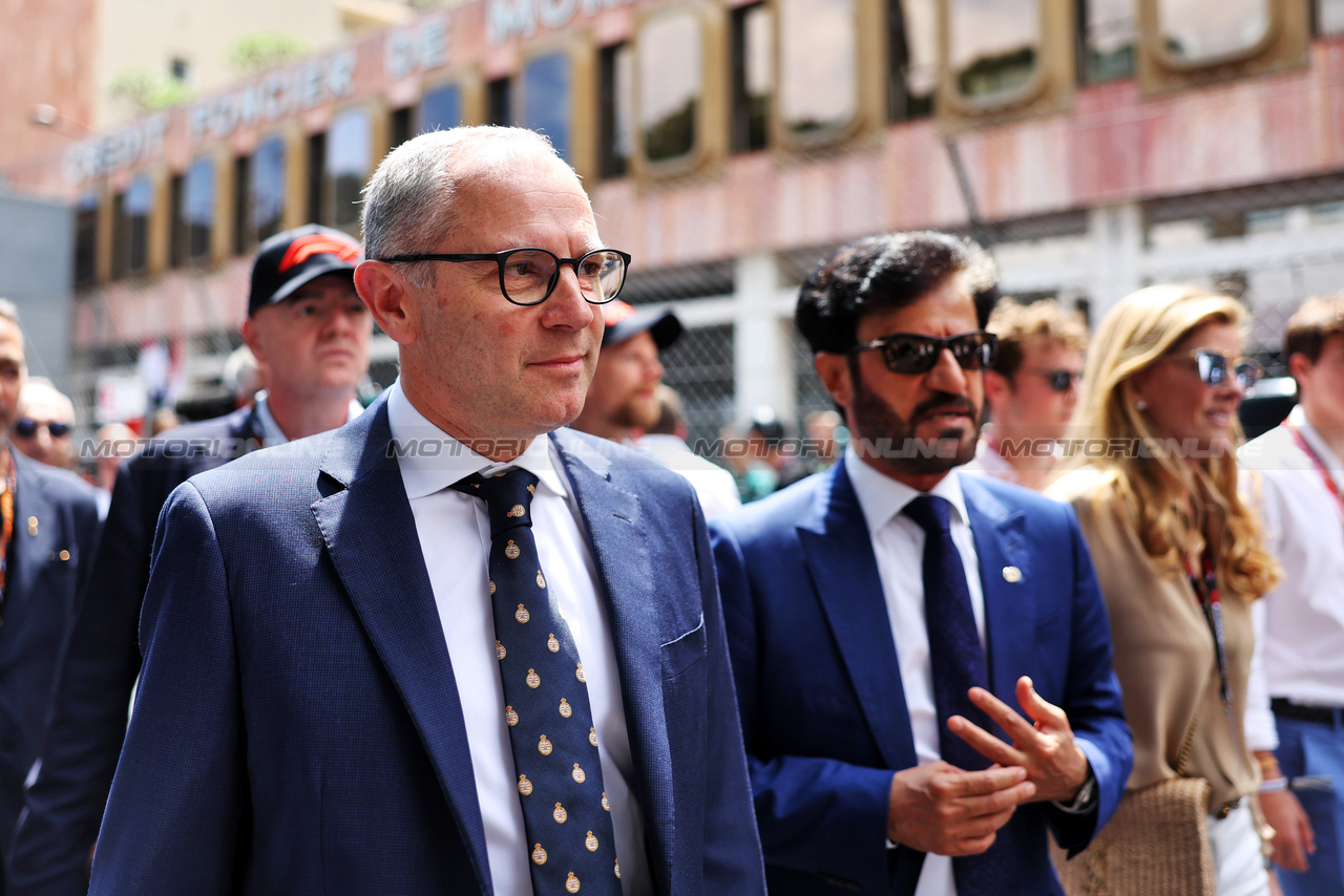 GP MONACO, Stefano Domenicali (ITA) Formula One President e CEO on the grid.

28.05.2023. Formula 1 World Championship, Rd 7, Monaco Grand Prix, Monte Carlo, Monaco, Gara Day.

- www.xpbimages.com, EMail: requests@xpbimages.com ¬© Copyright: Bearne / XPB Images
