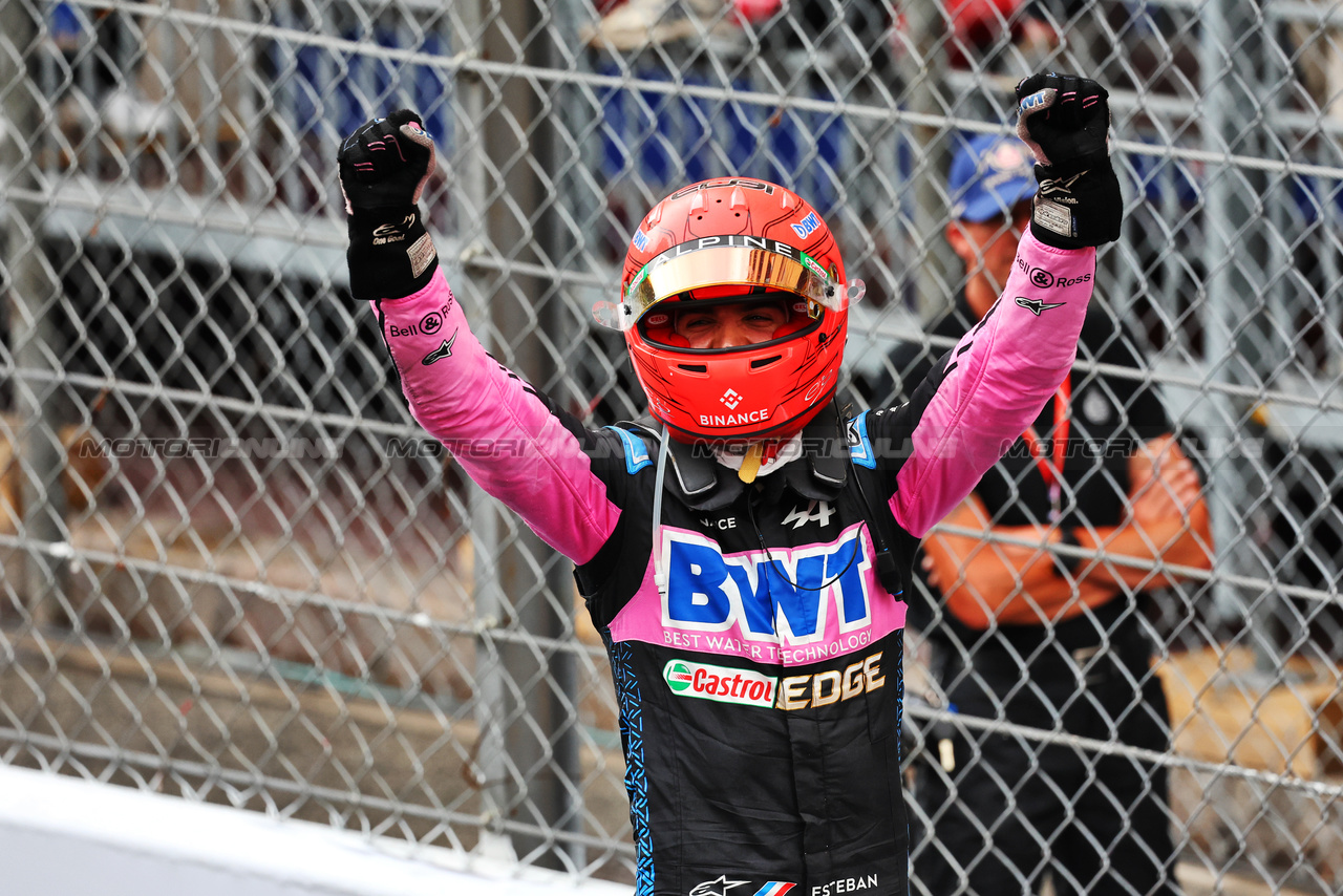 GP MONACO, Esteban Ocon (FRA) Alpine F1 Team celebrates his third position in parc ferme.

28.05.2023. Formula 1 World Championship, Rd 7, Monaco Grand Prix, Monte Carlo, Monaco, Gara Day.

- www.xpbimages.com, EMail: requests@xpbimages.com ¬© Copyright: Batchelor / XPB Images