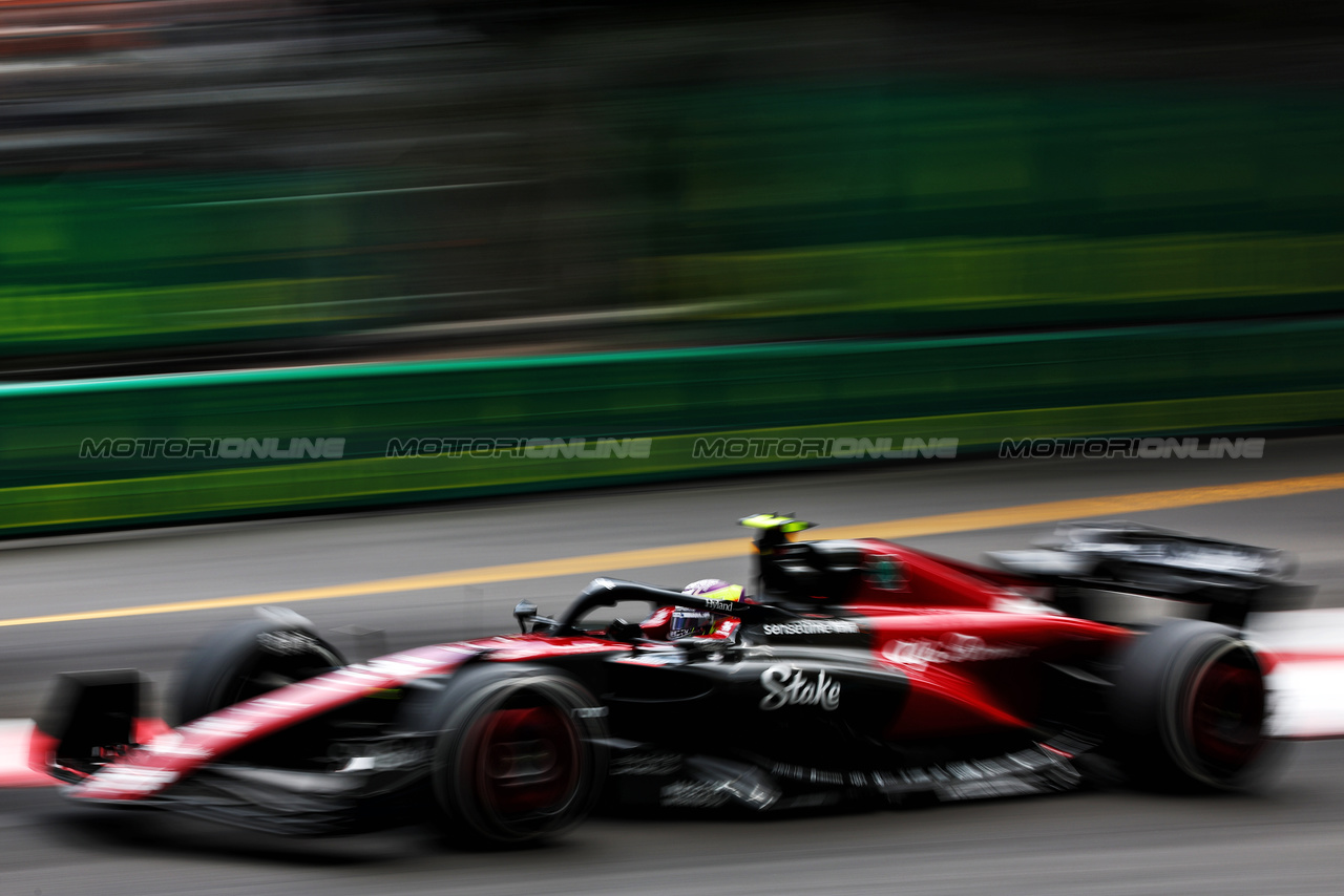 GP MONACO, Zhou Guanyu (CHN) Alfa Romeo F1 Team C43.

28.05.2023. Formula 1 World Championship, Rd 7, Monaco Grand Prix, Monte Carlo, Monaco, Gara Day.

- www.xpbimages.com, EMail: requests@xpbimages.com ¬© Copyright: Charniaux / XPB Images
