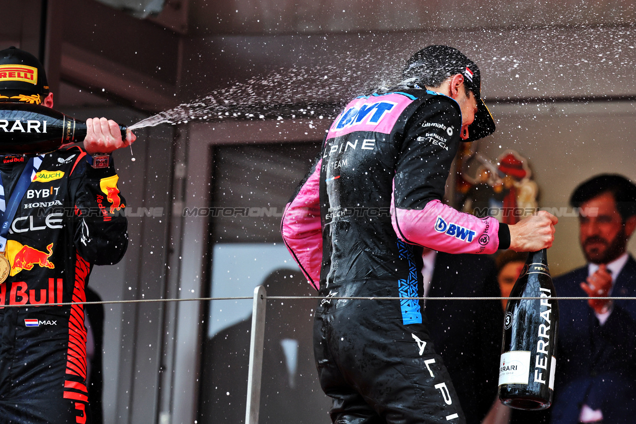 GP MONACO, Esteban Ocon (FRA) Alpine F1 Team celebrates his third position on the podium.

28.05.2023. Formula 1 World Championship, Rd 7, Monaco Grand Prix, Monte Carlo, Monaco, Gara Day.

- www.xpbimages.com, EMail: requests@xpbimages.com ¬© Copyright: Moy / XPB Images