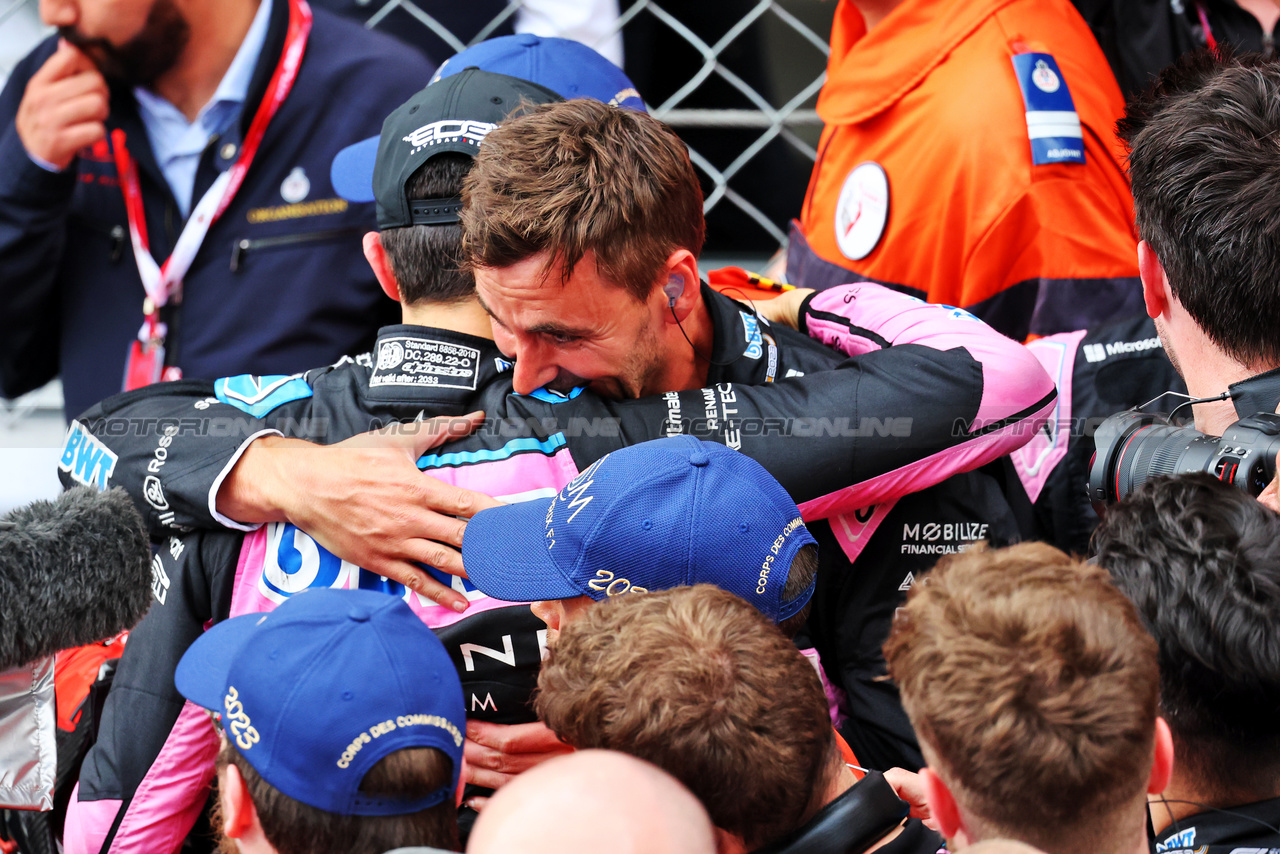 GP MONACO, Esteban Ocon (FRA) Alpine F1 Team celebrates his third position with the team in parc ferme.

28.05.2023. Formula 1 World Championship, Rd 7, Monaco Grand Prix, Monte Carlo, Monaco, Gara Day.

- www.xpbimages.com, EMail: requests@xpbimages.com ¬© Copyright: Batchelor / XPB Images