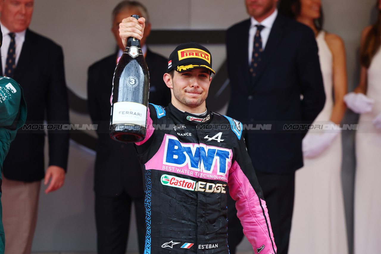GP MONACO, Esteban Ocon (FRA) Alpine F1 Team celebrates his third position on the podium.

28.05.2023. Formula 1 World Championship, Rd 7, Monaco Grand Prix, Monte Carlo, Monaco, Gara Day.

- www.xpbimages.com, EMail: requests@xpbimages.com ¬© Copyright: Batchelor / XPB Images