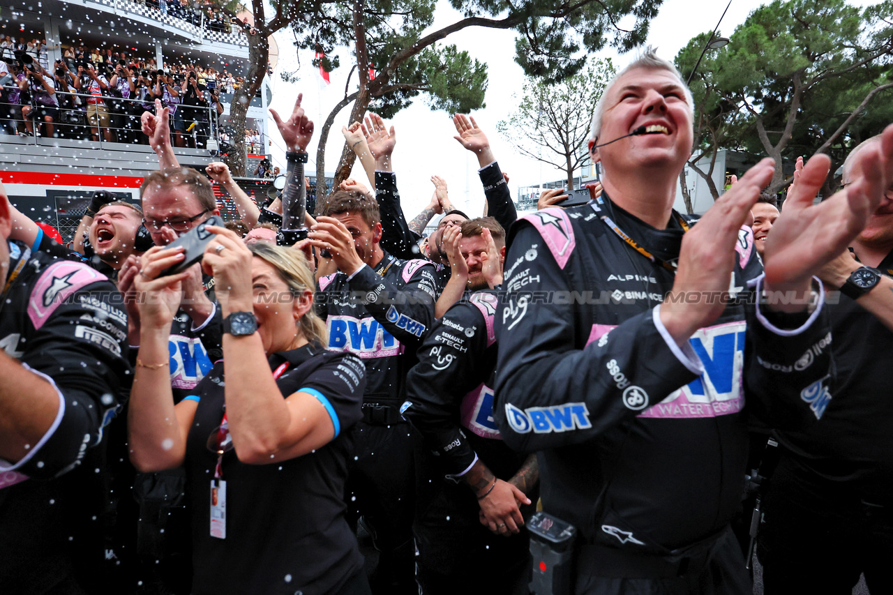 GP MONACO, Alpine F1 Team celebrate third position for Esteban Ocon (FRA) Alpine F1 Team.

28.05.2023. Formula 1 World Championship, Rd 7, Monaco Grand Prix, Monte Carlo, Monaco, Gara Day.

- www.xpbimages.com, EMail: requests@xpbimages.com ¬© Copyright: Charniaux / XPB Images