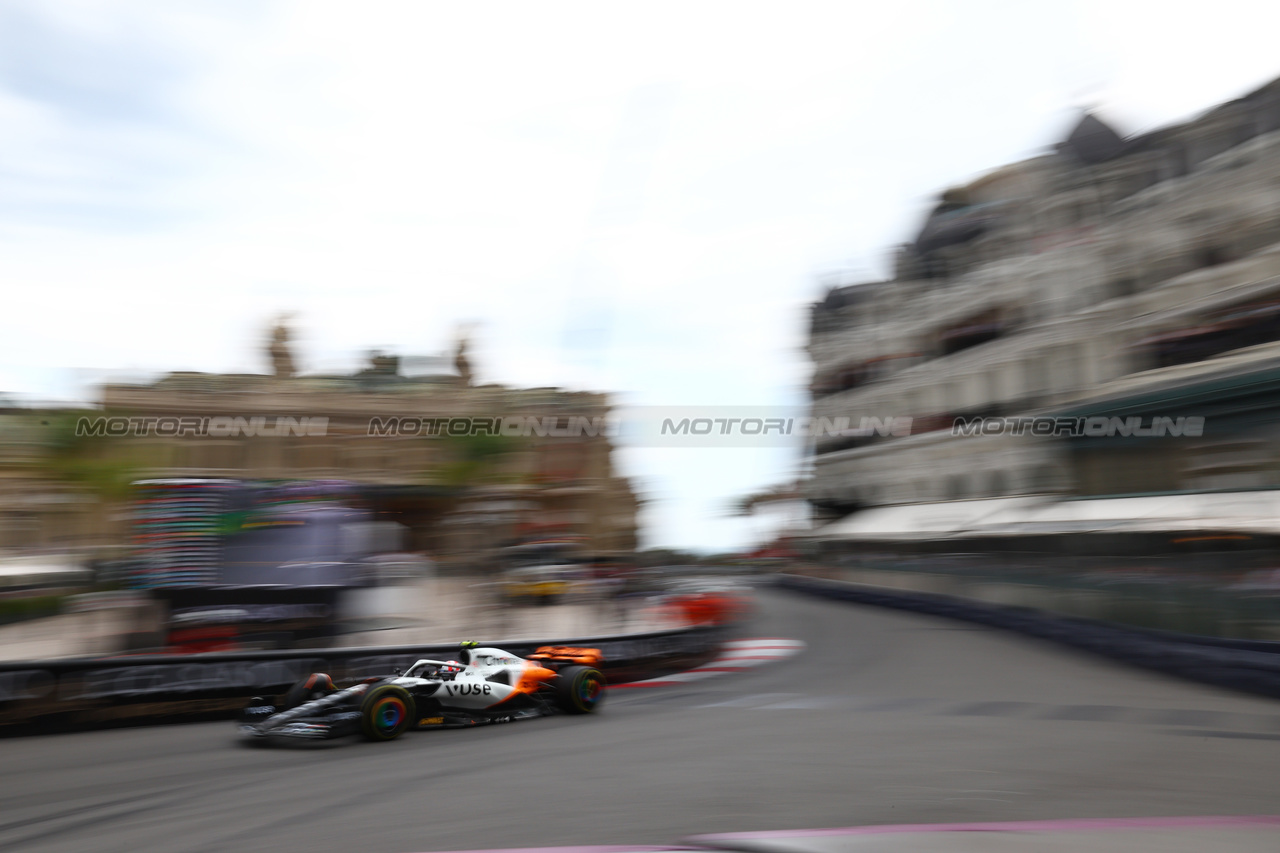 GP MONACO, Lando Norris (GBR) McLaren MCL60.

28.05.2023. Formula 1 World Championship, Rd 7, Monaco Grand Prix, Monte Carlo, Monaco, Gara Day.

 - www.xpbimages.com, EMail: requests@xpbimages.com ¬© Copyright: Coates / XPB Images