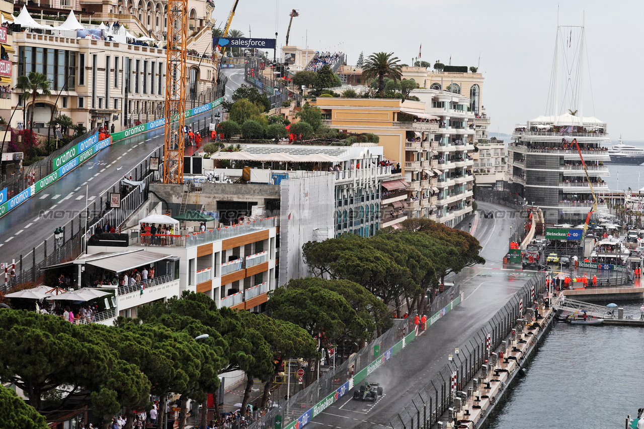 GP MONACO, Lewis Hamilton (GBR) Mercedes AMG F1 W14.

28.05.2023. Formula 1 World Championship, Rd 7, Monaco Grand Prix, Monte Carlo, Monaco, Gara Day.

- www.xpbimages.com, EMail: requests@xpbimages.com ¬© Copyright: Moy / XPB Images