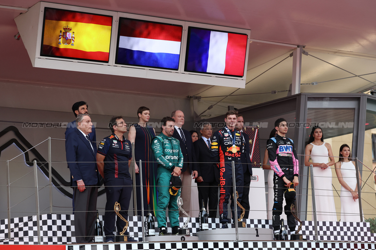 GP MONACO, The podium (L to R): Pierre Wache (FRA) Red Bull Racing Technical Director; Fernando Alonso (ESP) Aston Martin F1 Team, second; Max Verstappen (NLD) Red Bull Racing, vincitore; Esteban Ocon (FRA) Alpine F1 Team, third.

28.05.2023. Formula 1 World Championship, Rd 7, Monaco Grand Prix, Monte Carlo, Monaco, Gara Day.

- www.xpbimages.com, EMail: requests@xpbimages.com ¬© Copyright: Bearne / XPB Images