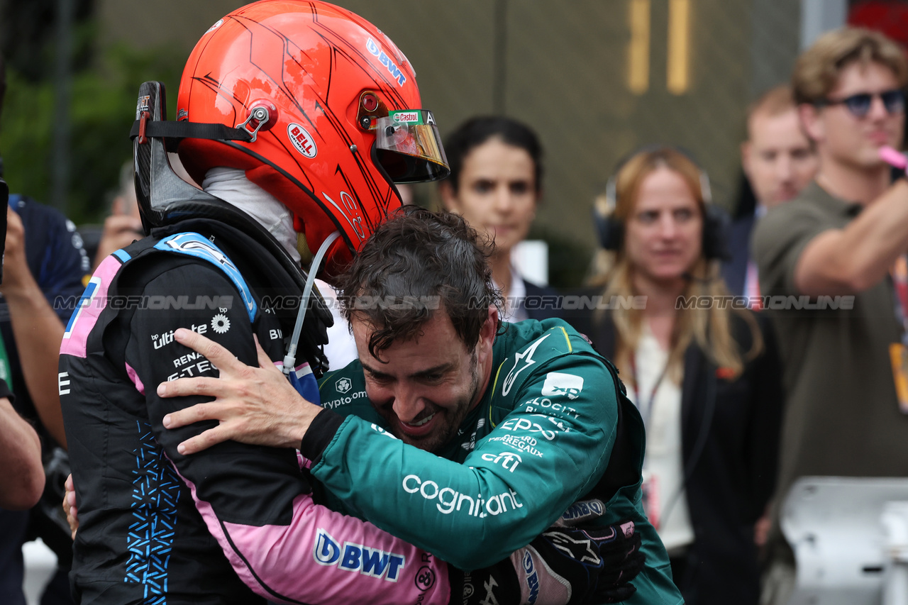 GP MONACO, Esteban Ocon (FRA) Alpine F1 Team celebrates his third position in parc ferme with second placed Fernando Alonso (ESP) Aston Martin F1 Team.

28.05.2023. Formula 1 World Championship, Rd 7, Monaco Grand Prix, Monte Carlo, Monaco, Gara Day.

- www.xpbimages.com, EMail: requests@xpbimages.com ¬© Copyright: Bearne / XPB Images