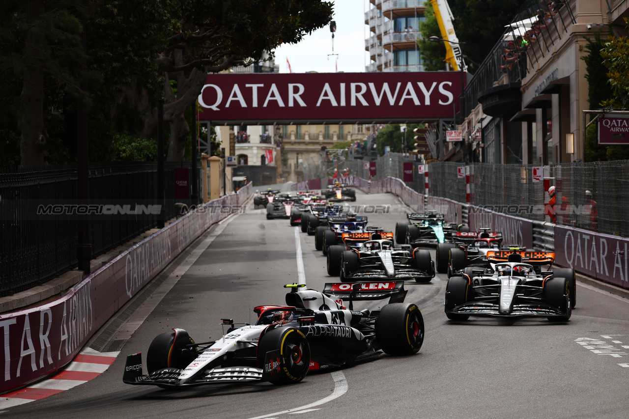GP MONACO, Yuki Tsunoda (JPN) AlphaTauri AT04 at the partenza of the race.

28.05.2023. Formula 1 World Championship, Rd 7, Monaco Grand Prix, Monte Carlo, Monaco, Gara Day.

 - www.xpbimages.com, EMail: requests@xpbimages.com ¬© Copyright: Coates / XPB Images