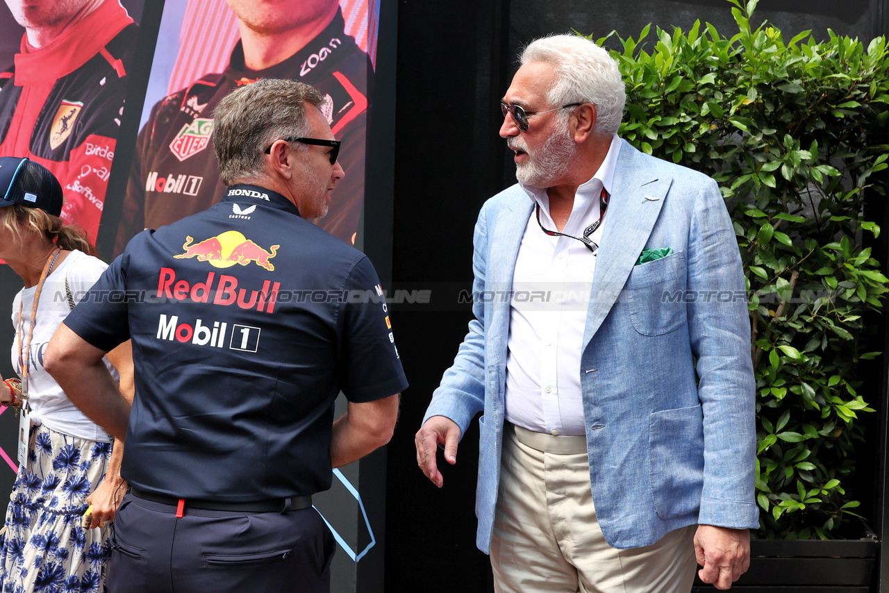 GP MONACO, (L to R): Christian Horner (GBR) Red Bull Racing Team Principal with Lawrence Stroll (CDN) Aston Martin F1 Team Investor.

28.05.2023. Formula 1 World Championship, Rd 7, Monaco Grand Prix, Monte Carlo, Monaco, Gara Day.

- www.xpbimages.com, EMail: requests@xpbimages.com ¬© Copyright: Moy / XPB Images
