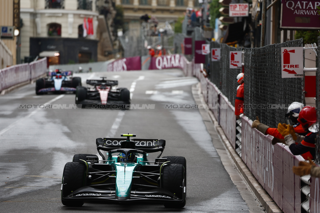 GP MONACO, Fernando Alonso (ESP) Aston Martin F1 Team AMR23 at the end of the race.

28.05.2023. Formula 1 World Championship, Rd 7, Monaco Grand Prix, Monte Carlo, Monaco, Gara Day.

 - www.xpbimages.com, EMail: requests@xpbimages.com ¬© Copyright: Coates / XPB Images