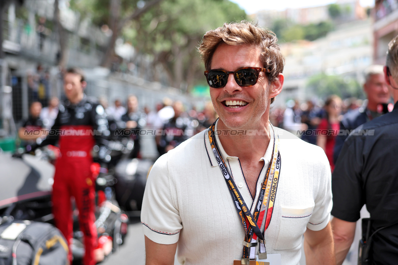 GP MONACO, James Marsden (USA) Actor on the grid.

28.05.2023. Formula 1 World Championship, Rd 7, Monaco Grand Prix, Monte Carlo, Monaco, Gara Day.

- www.xpbimages.com, EMail: requests@xpbimages.com ¬© Copyright: Bearne / XPB Images