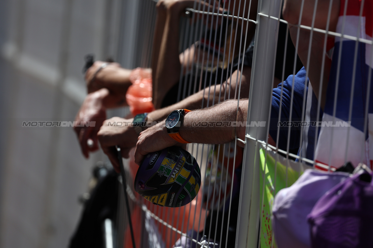 GP MONACO, Circuit Atmosfera - fans.

25.05.2023. Formula 1 World Championship, Rd 7, Monaco Grand Prix, Monte Carlo, Monaco, Preparation Day.

- www.xpbimages.com, EMail: requests@xpbimages.com ¬© Copyright: Moy / XPB Images