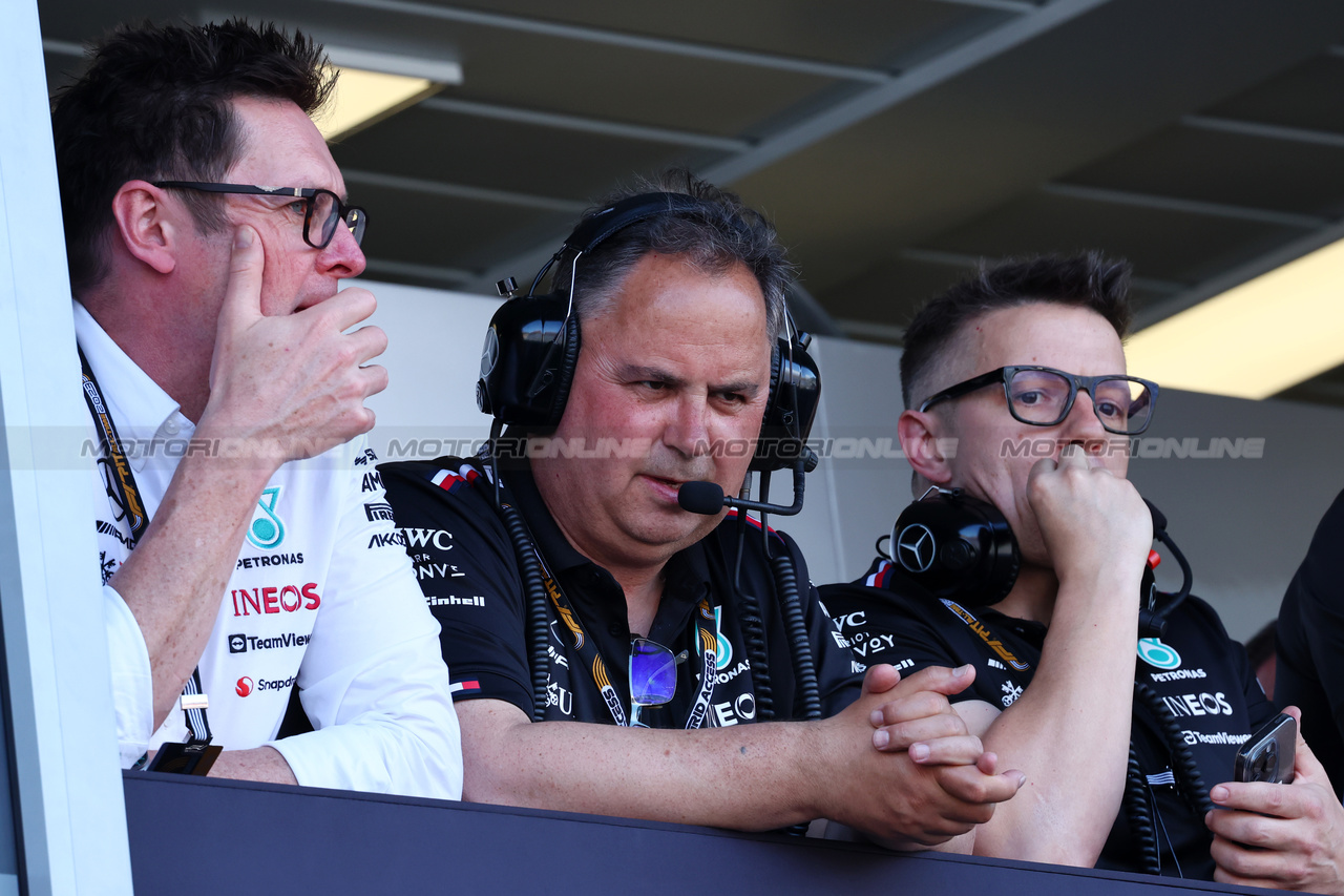 GP MONACO, (L to R): Andrew Shovlin (GBR) Mercedes AMG F1 Trackside Engineering Director with Ron Meadows (GBR) Mercedes AMG F1 Team Manager e Peter Bonnington (GBR) Mercedes AMG F1 Gara Engineer.

25.05.2023. Formula 1 World Championship, Rd 7, Monaco Grand Prix, Monte Carlo, Monaco, Preparation Day.

- www.xpbimages.com, EMail: requests@xpbimages.com ¬© Copyright: Batchelor / XPB Images