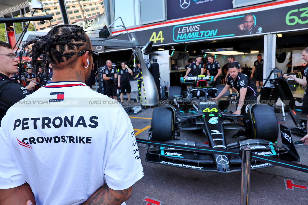 GP MONACO, Lewis Hamilton (GBR) Mercedes AMG F1 W14.

25.05.2023. Formula 1 World Championship, Rd 7, Monaco Grand Prix, Monte Carlo, Monaco, Preparation Day.

- www.xpbimages.com, EMail: requests@xpbimages.com ¬© Copyright: Batchelor / XPB Images