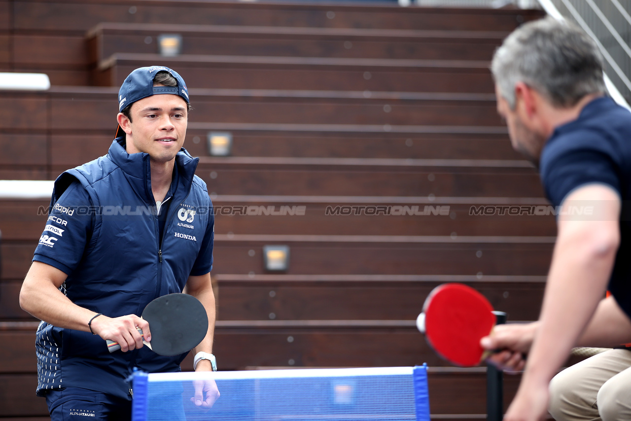 GP MONACO, Nyck de Vries (NLD) AlphaTauri plays table tenis in the paddock.

25.05.2023. Formula 1 World Championship, Rd 7, Monaco Grand Prix, Monte Carlo, Monaco, Preparation Day.

- www.xpbimages.com, EMail: requests@xpbimages.com ¬© Copyright: XPB Images