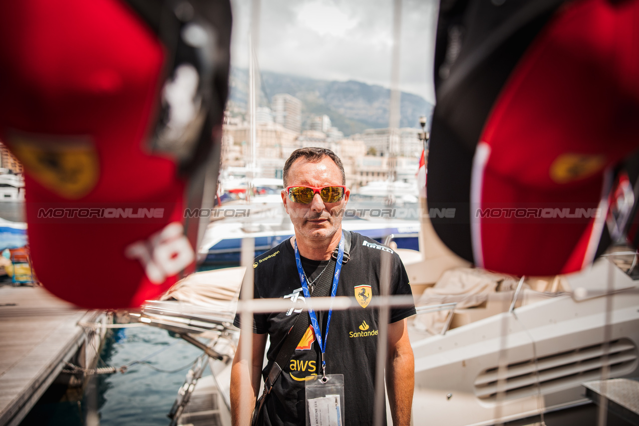 GP MONACO, Circuit Atmosfera Ferrari fan.

25.05.2023. Formula 1 World Championship, Rd 7, Monaco Grand Prix, Monte Carlo, Monaco, Preparation Day.

- www.xpbimages.com, EMail: requests@xpbimages.com ¬© Copyright: Bearne / XPB Images