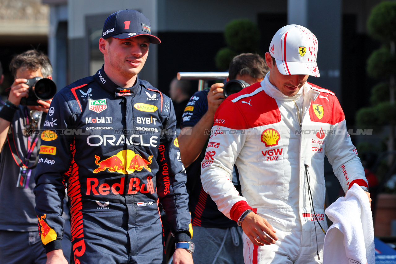 GP MONACO, (L to R): Pole sitter Max Verstappen (NLD) Red Bull Racing with third placed Charles Leclerc (MON) Ferrari in qualifying parc ferme.

27.05.2023. Formula 1 World Championship, Rd 7, Monaco Grand Prix, Monte Carlo, Monaco, Qualifiche Day.

- www.xpbimages.com, EMail: requests@xpbimages.com ¬© Copyright: Batchelor / XPB Images