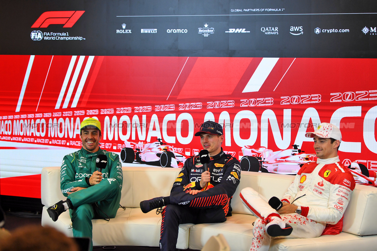 GP MONACO, (L to R): Fernando Alonso (ESP) Aston Martin F1 Team; Max Verstappen (NLD) Red Bull Racing; e Charles Leclerc (MON) Ferrari, in the post qualifying FIA Press Conference.

27.05.2023. Formula 1 World Championship, Rd 7, Monaco Grand Prix, Monte Carlo, Monaco, Qualifiche Day.

- www.xpbimages.com, EMail: requests@xpbimages.com ¬© Copyright: Price / XPB Images