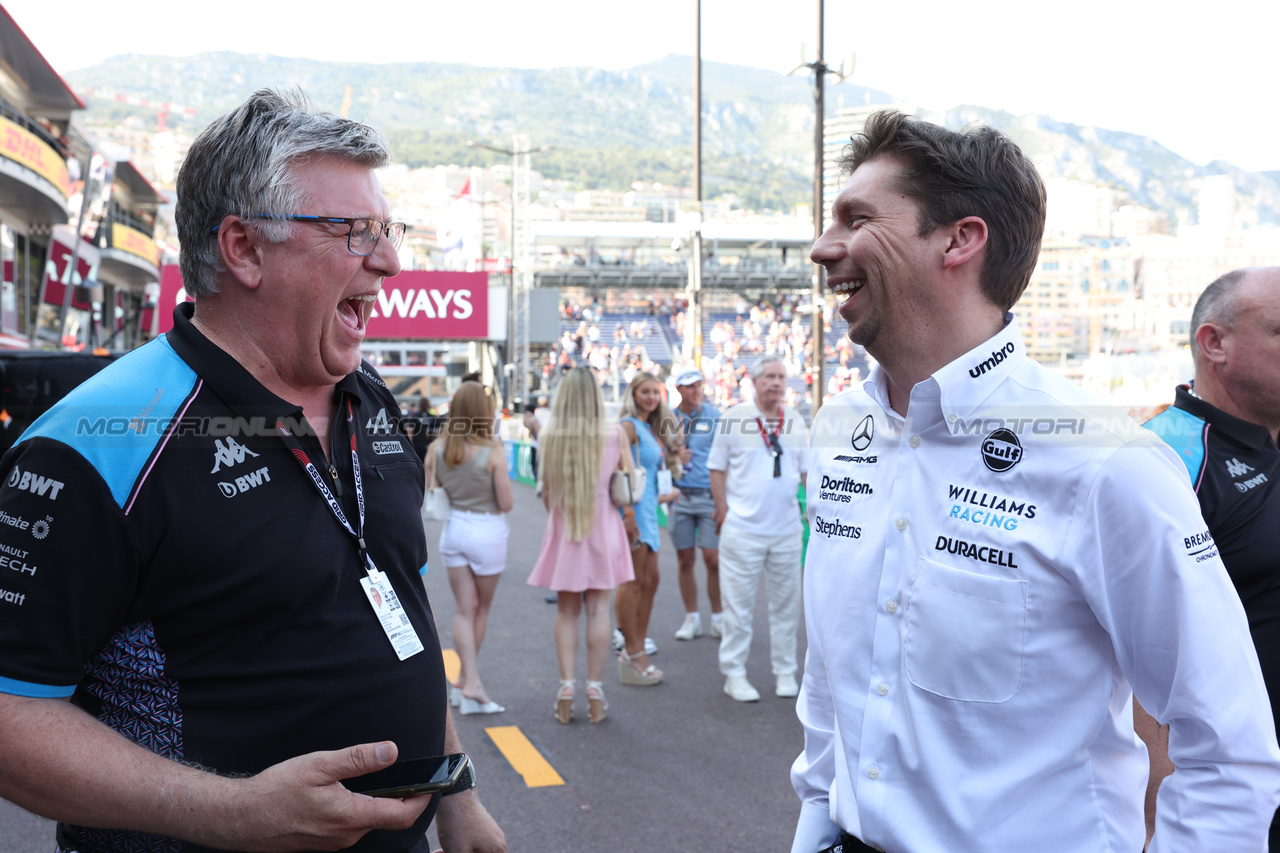 GP MONACO, (L to R): Otmar Szafnauer (USA) Alpine F1 Team, Team Principal with James Vowles (GBR) Williams Racing Team Principal.

27.05.2023. Formula 1 World Championship, Rd 7, Monaco Grand Prix, Monte Carlo, Monaco, Qualifiche Day.

- www.xpbimages.com, EMail: requests@xpbimages.com ¬© Copyright: Bearne / XPB Images