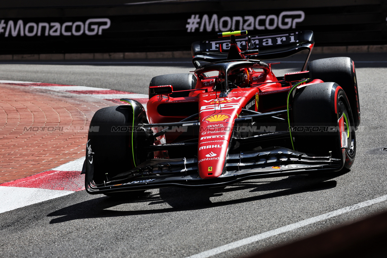 GP MONACO, Carlos Sainz Jr (ESP) Ferrari SF-23.

27.05.2023. Formula 1 World Championship, Rd 7, Monaco Grand Prix, Monte Carlo, Monaco, Qualifiche Day.

- www.xpbimages.com, EMail: requests@xpbimages.com ¬© Copyright: Bearne / XPB Images