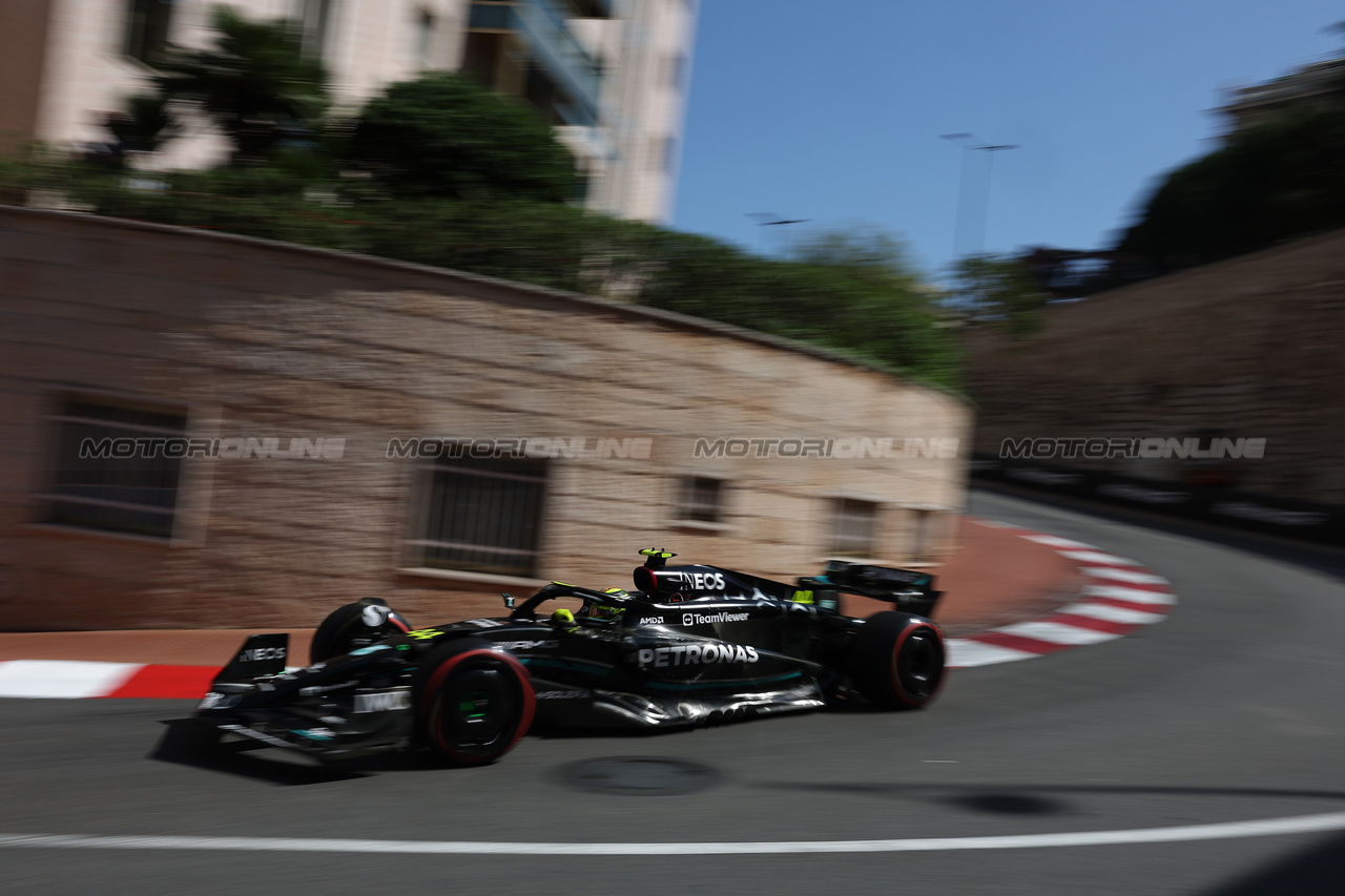 GP MONACO, Lewis Hamilton (GBR) Mercedes AMG F1 W14.

27.05.2023. Formula 1 World Championship, Rd 7, Monaco Grand Prix, Monte Carlo, Monaco, Qualifiche Day.

- www.xpbimages.com, EMail: requests@xpbimages.com ¬© Copyright: Bearne / XPB Images