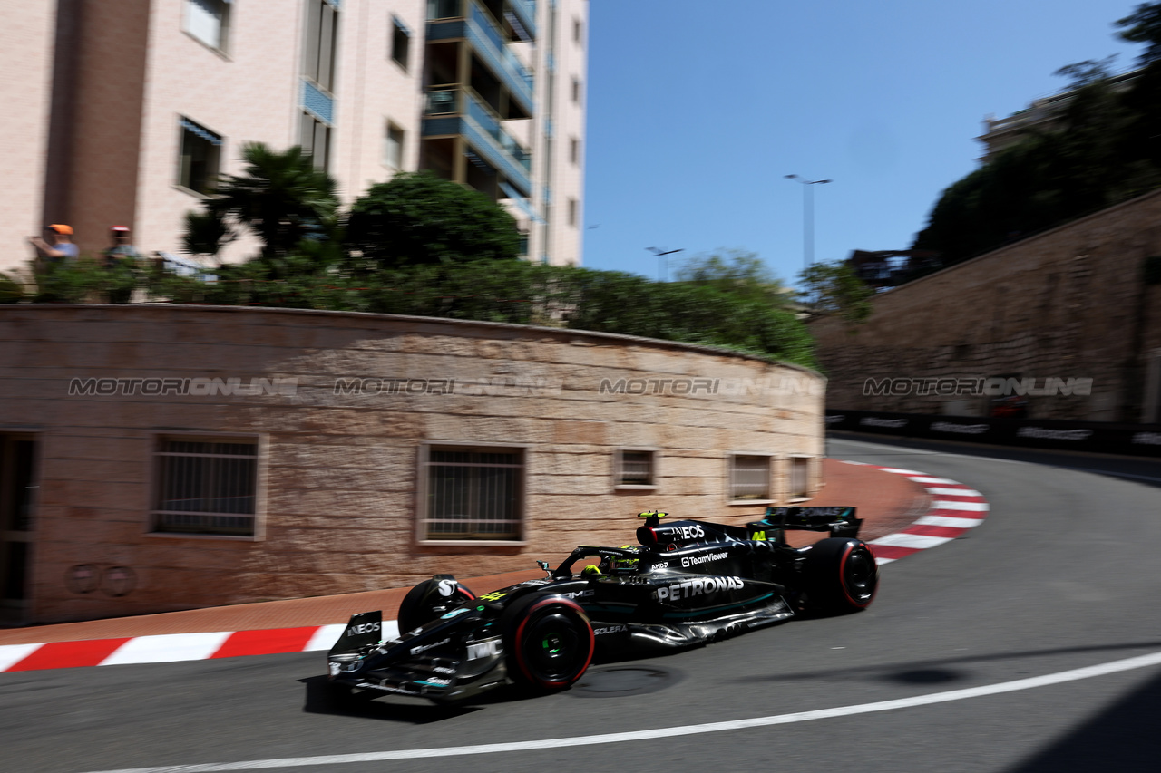 GP MONACO, Lewis Hamilton (GBR) Mercedes AMG F1 W14.

27.05.2023. Formula 1 World Championship, Rd 7, Monaco Grand Prix, Monte Carlo, Monaco, Qualifiche Day.

- www.xpbimages.com, EMail: requests@xpbimages.com ¬© Copyright: Bearne / XPB Images