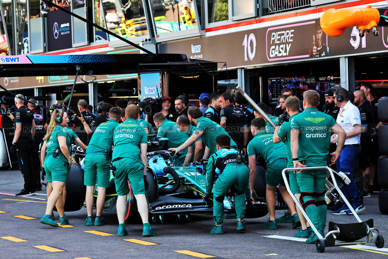 GP MONACO, Lance Stroll (CDN) Aston Martin F1 Team AMR23 pushed back down the pit lane during qualifying.

27.05.2023. Formula 1 World Championship, Rd 7, Monaco Grand Prix, Monte Carlo, Monaco, Qualifiche Day.

- www.xpbimages.com, EMail: requests@xpbimages.com ¬© Copyright: Batchelor / XPB Images