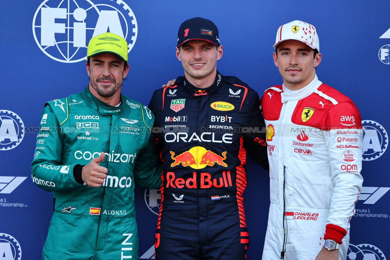 GP MONACO, Qualifiche top three in parc ferme (L to R): Fernando Alonso (ESP) Aston Martin F1 Team, second; Max Verstappen (NLD) Red Bull Racing, pole position; Charles Leclerc (MON) Ferrari, third.

27.05.2023. Formula 1 World Championship, Rd 7, Monaco Grand Prix, Monte Carlo, Monaco, Qualifiche Day.

- www.xpbimages.com, EMail: requests@xpbimages.com ¬© Copyright: Batchelor / XPB Images