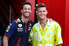GP MONACO, (L to R): Daniel Ricciardo (AUS) Red Bull Racing Reserve e Third Driver with Fabio Quartararo (FRA) MotoGP Motorcycle Rider.
27.05.2023. Formula 1 World Championship, Rd 7, Monaco Grand Prix, Monte Carlo, Monaco, Qualifiche Day.
 - www.xpbimages.com, EMail: requests@xpbimages.com ¬© Copyright: Coates / XPB Images