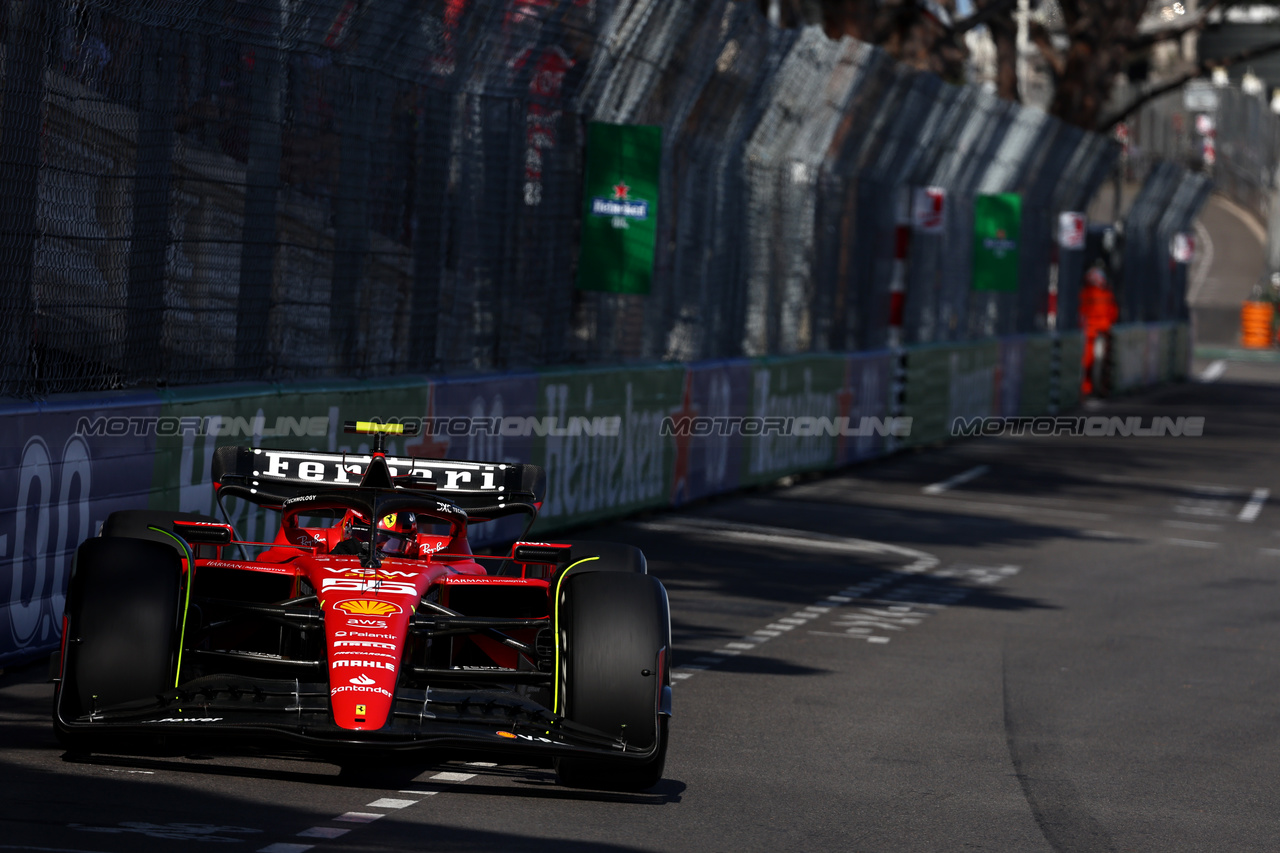 GP MONACO, Carlos Sainz Jr (ESP) Ferrari SF-23.

26.05.2023. Formula 1 World Championship, Rd 7, Monaco Grand Prix, Monte Carlo, Monaco, Practice Day.

- www.xpbimages.com, EMail: requests@xpbimages.com ¬© Copyright: Batchelor / XPB Images