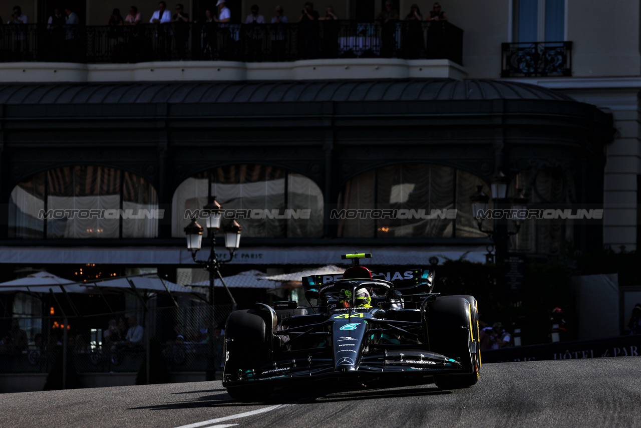 GP MONACO, Lewis Hamilton (GBR) Mercedes AMG F1 W14.

26.05.2023. Formula 1 World Championship, Rd 7, Monaco Grand Prix, Monte Carlo, Monaco, Practice Day.

- www.xpbimages.com, EMail: requests@xpbimages.com ¬© Copyright: Moy / XPB Images