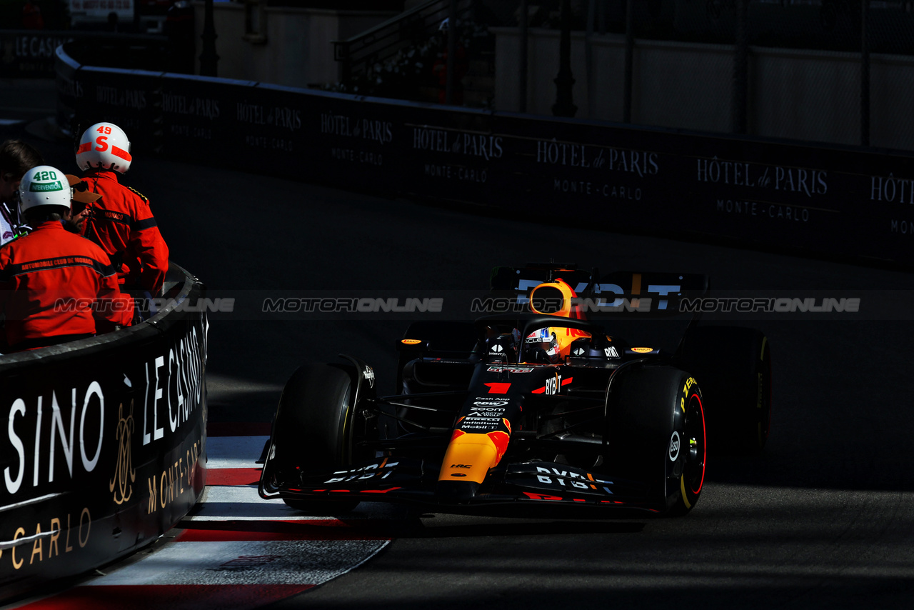 GP MONACO, Max Verstappen (NLD) Red Bull Racing RB19.

26.05.2023. Formula 1 World Championship, Rd 7, Monaco Grand Prix, Monte Carlo, Monaco, Practice Day.

- www.xpbimages.com, EMail: requests@xpbimages.com ¬© Copyright: Moy / XPB Images