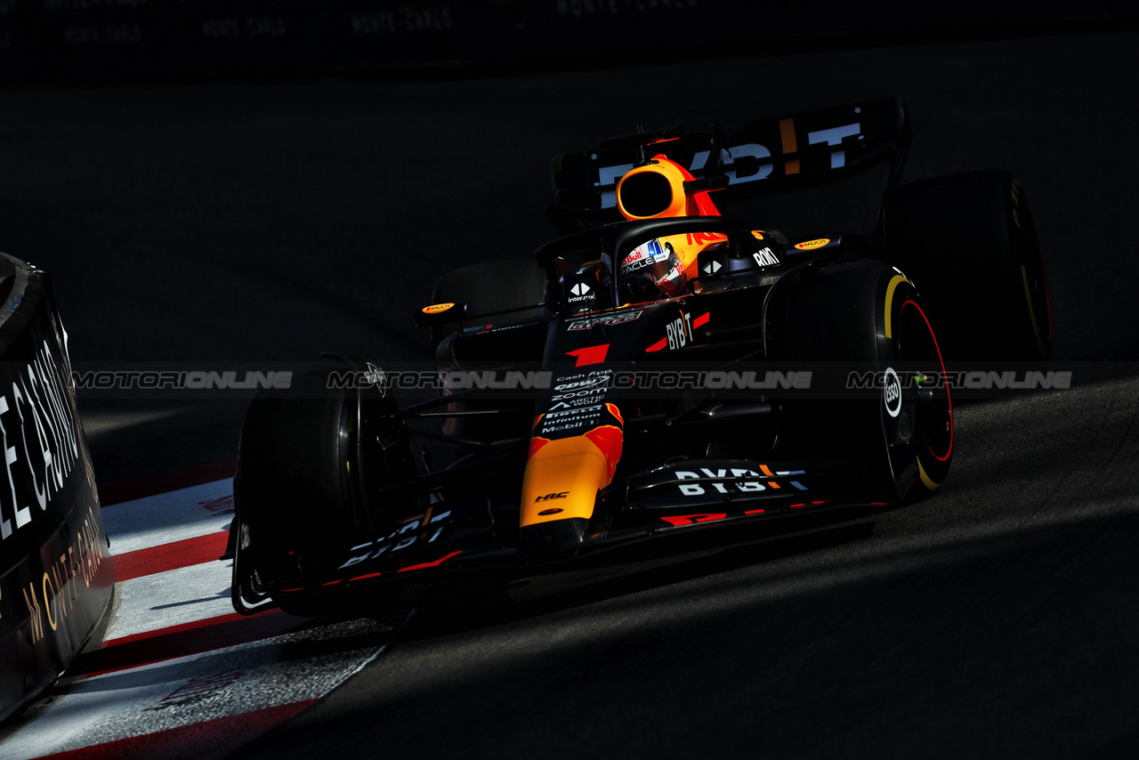 GP MONACO, Max Verstappen (NLD) Red Bull Racing RB19.

26.05.2023. Formula 1 World Championship, Rd 7, Monaco Grand Prix, Monte Carlo, Monaco, Practice Day.

- www.xpbimages.com, EMail: requests@xpbimages.com ¬© Copyright: Moy / XPB Images