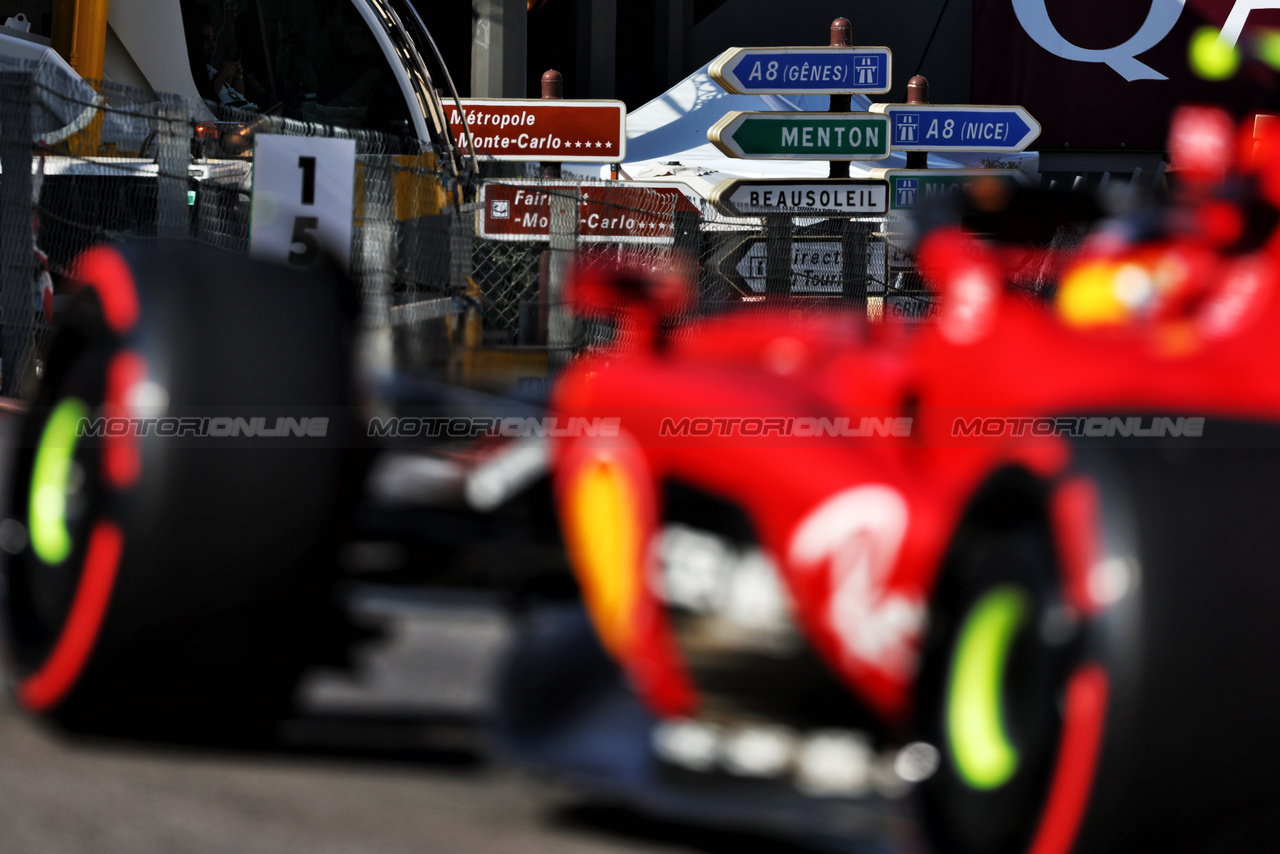 GP MONACO, Carlos Sainz Jr (ESP) Ferrari SF-23.

26.05.2023. Formula 1 World Championship, Rd 7, Monaco Grand Prix, Monte Carlo, Monaco, Practice Day.

- www.xpbimages.com, EMail: requests@xpbimages.com ¬© Copyright: Moy / XPB Images