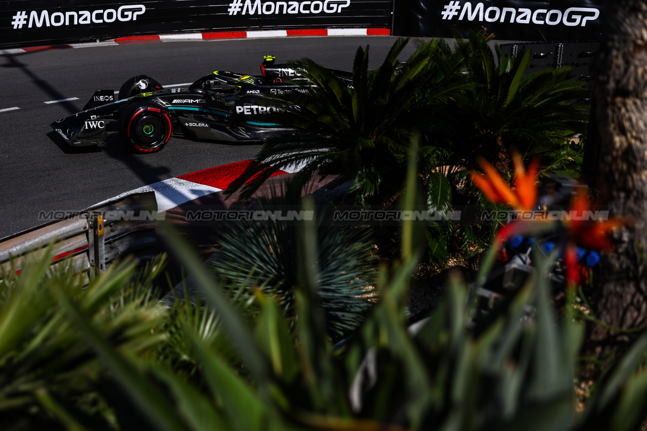 GP MONACO, Lewis Hamilton (GBR), Mercedes AMG F1  
26.05.2023. Formula 1 World Championship, Rd 7, Monaco Grand Prix, Monte Carlo, Monaco, Practice Day.
- www.xpbimages.com, EMail: requests@xpbimages.com ¬© Copyright: Charniaux / XPB Images