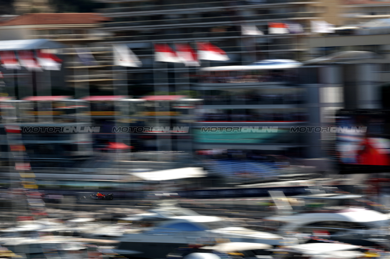 GP MONACO, Sergio Perez (MEX) Red Bull Racing RB19.

26.05.2023. Formula 1 World Championship, Rd 7, Monaco Grand Prix, Monte Carlo, Monaco, Practice Day.

- www.xpbimages.com, EMail: requests@xpbimages.com ¬© Copyright: Bearne / XPB Images