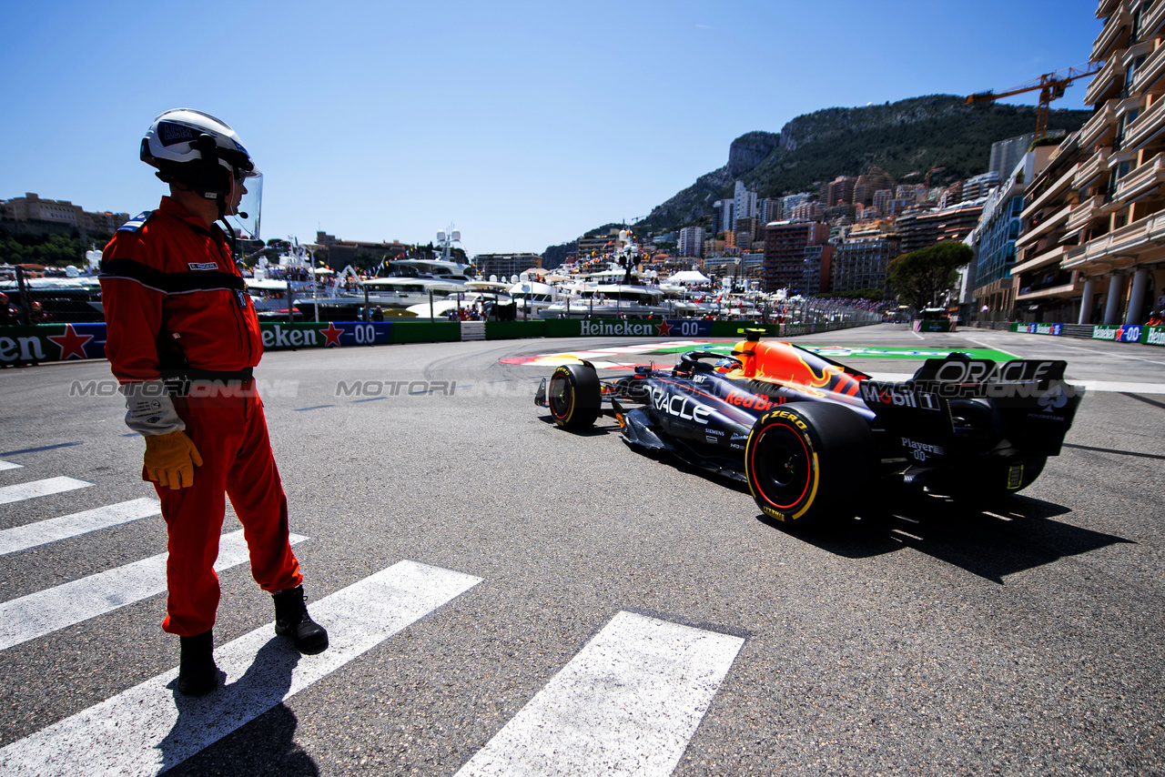 GP MONACO, Sergio Perez (MEX) Red Bull Racing RB19.

26.05.2023. Formula 1 World Championship, Rd 7, Monaco Grand Prix, Monte Carlo, Monaco, Practice Day.

- www.xpbimages.com, EMail: requests@xpbimages.com ¬© Copyright: Price / XPB Images