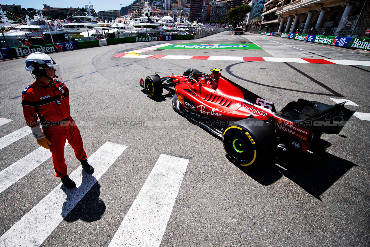 GP MONACO, Carlos Sainz Jr (ESP) Ferrari SF-23.

26.05.2023. Formula 1 World Championship, Rd 7, Monaco Grand Prix, Monte Carlo, Monaco, Practice Day.

- www.xpbimages.com, EMail: requests@xpbimages.com ¬© Copyright: Price / XPB Images