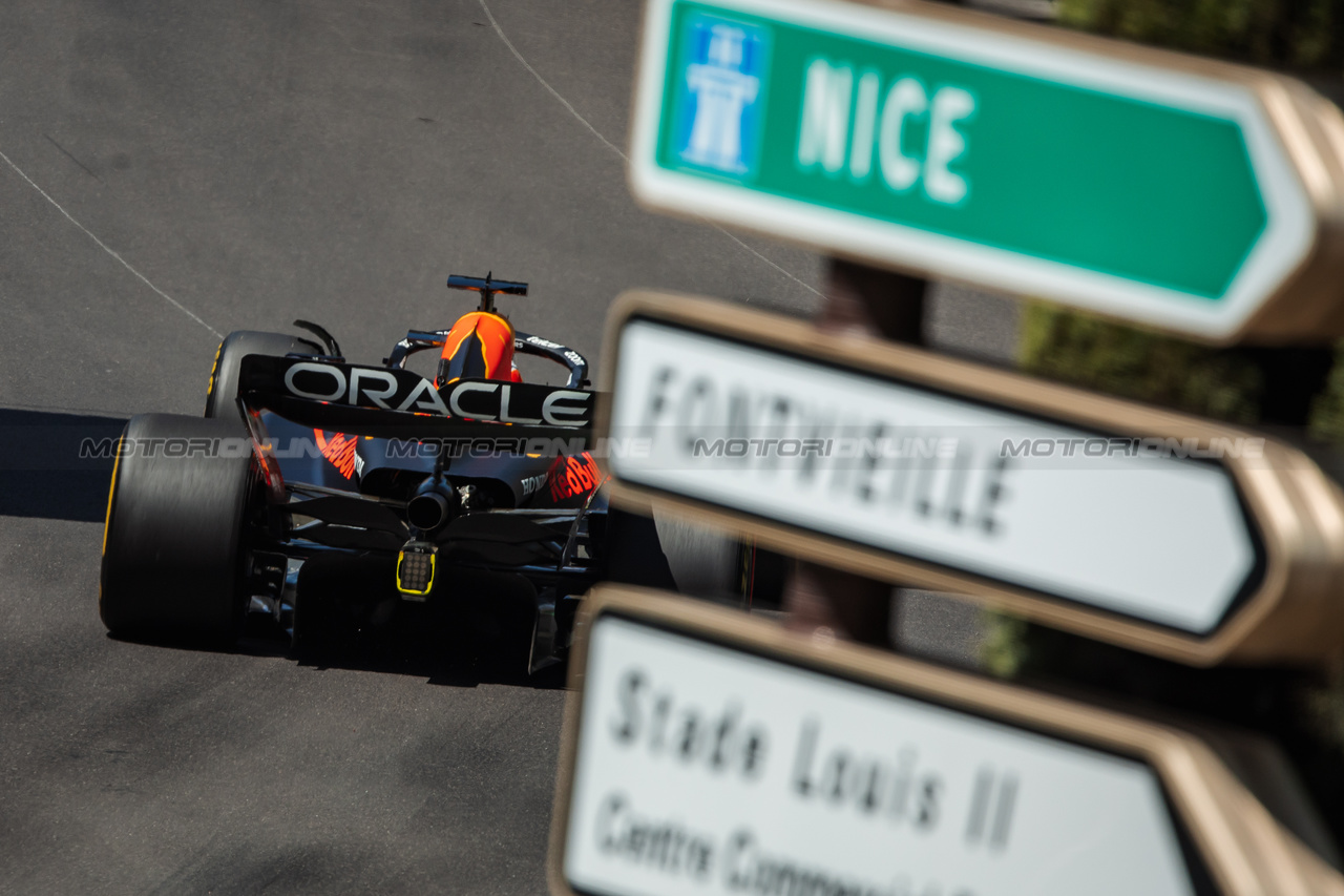GP MONACO, Max Verstappen (NLD) Red Bull Racing RB19.

26.05.2023. Formula 1 World Championship, Rd 7, Monaco Grand Prix, Monte Carlo, Monaco, Practice Day.

- www.xpbimages.com, EMail: requests@xpbimages.com ¬© Copyright: Bearne / XPB Images