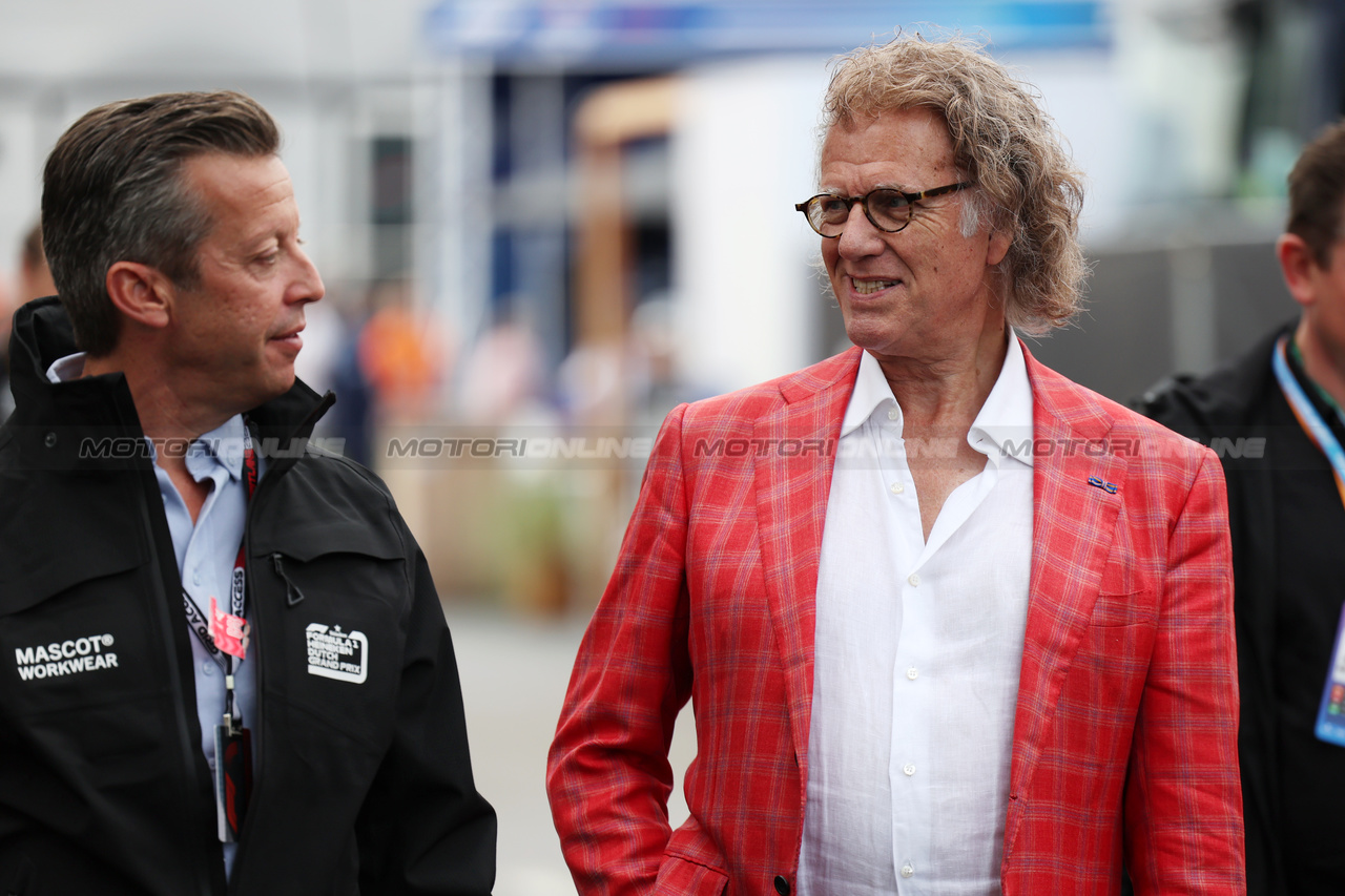 GP OLANDA, Andre Rieu (NLD) Violinist.



27.08.2023. Formula 1 World Championship, Rd 14, Dutch Grand Prix, Zandvoort, Netherlands, Gara Day.

 - www.xpbimages.com, EMail: requests@xpbimages.com © Copyright: Staley / XPB Images
